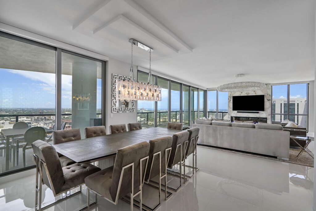 100-E-Las-Olas-Blvd-3901-15-5fa57548317d4