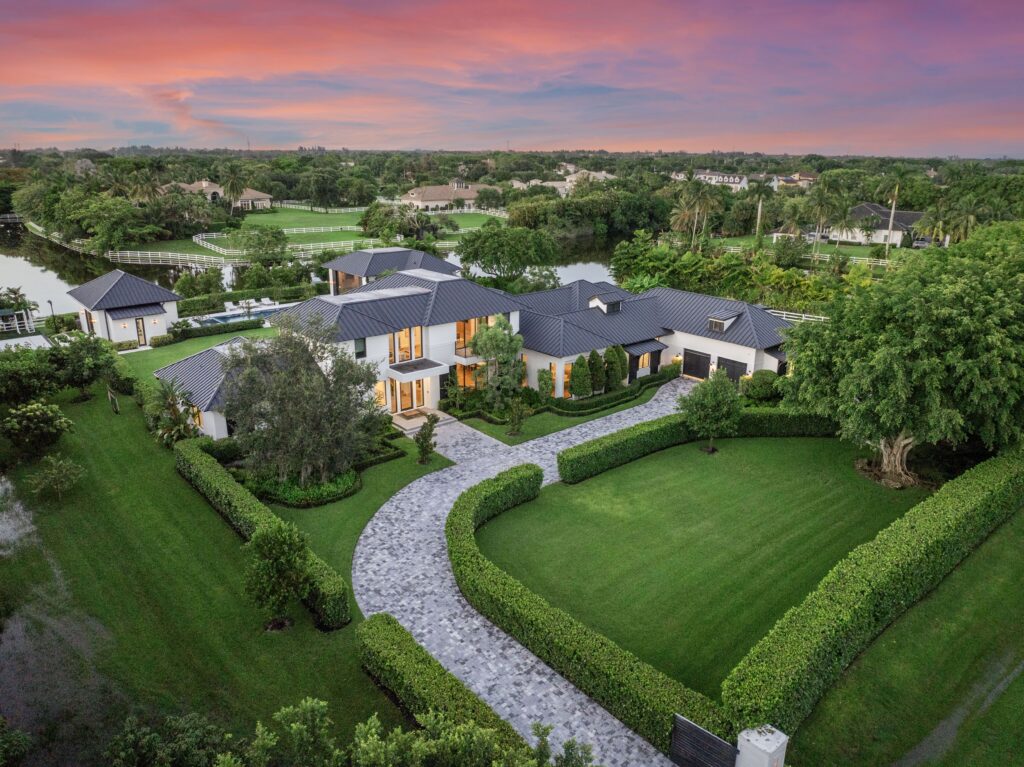 Delray-Beach-10467-El-Caballo-Ct-Twilight_Exterior-Real-Estate-Photography-front