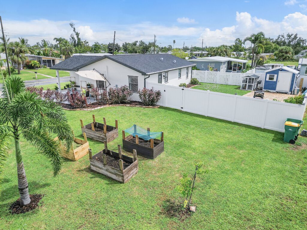 Port_Charlotte_Palmetto__Aerial_Real_Estate_Photography_backyard