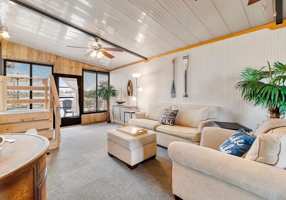 Melbourne-441-N-Harbor-City-Blvd-interior-real-estate-photography-living-room